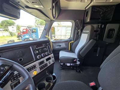 2022 Freightliner Cascadia
