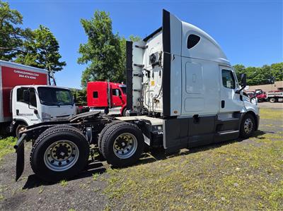 2022 Freightliner Cascadia