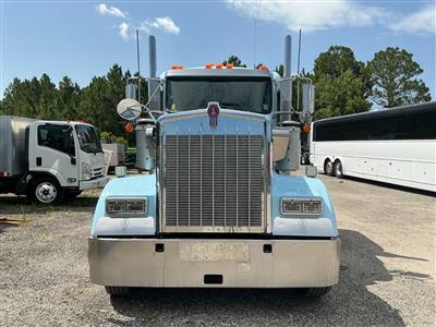 2021 Kenworth W900