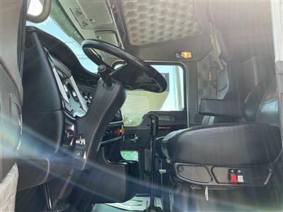 2021 Kenworth W900