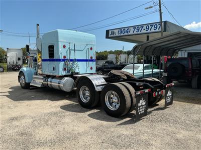 2021 Kenworth W900