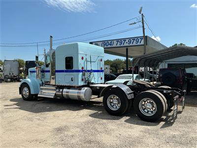 2021 Kenworth W900