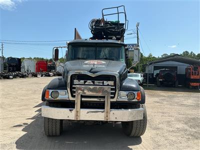2005 Mack GU713