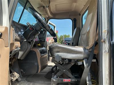 2005 Mack GU713