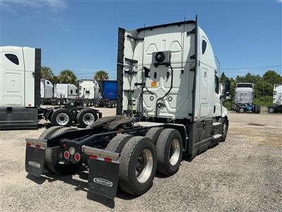 2022 Freightliner Cascadia