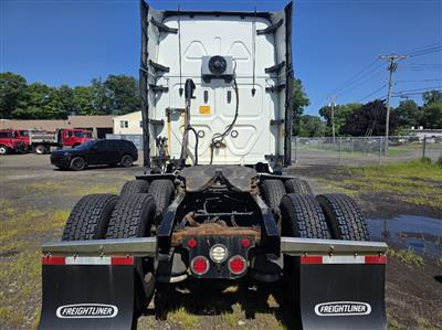 2022 Freightliner Cascadia