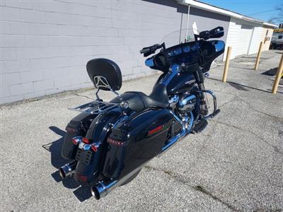 2019 HARLEY DAVIDSON Street Glide