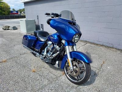 2017 HARLEY DAVIDSON Street Glide