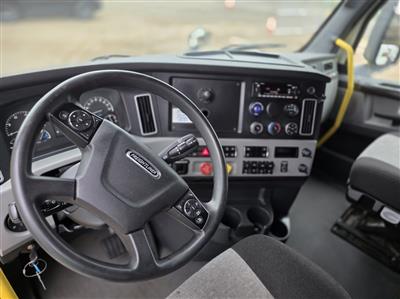 2022 Freightliner Cascadia