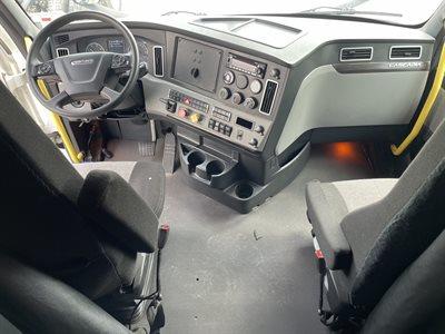 2022 Freightliner Cascadia