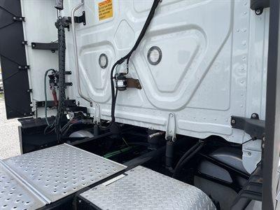 2022 Freightliner Cascadia