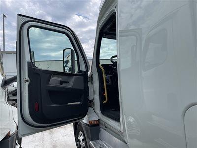2022 Freightliner Cascadia