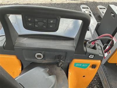 2022 Jungheinrich ECR327 RIDER J