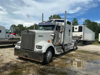 2002 Kenworth W900L