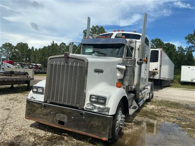 2002 Kenworth W900L