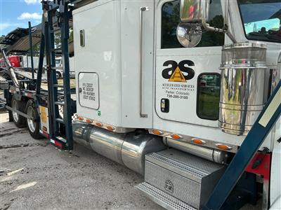 2017 Peterbilt 389