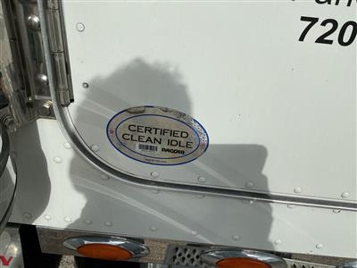 2017 Peterbilt 389
