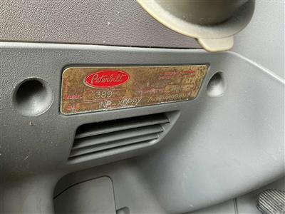2017 Peterbilt 389