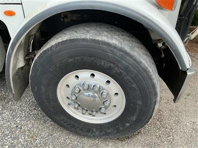 2014 Peterbilt 365