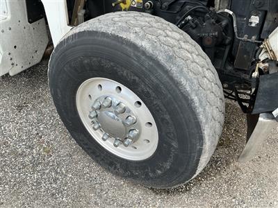 2014 Peterbilt 365