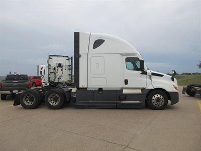 2023 Freightliner Cascadia