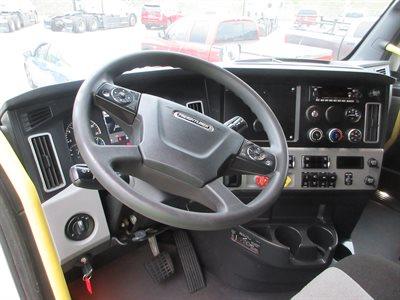 2023 Freightliner Cascadia