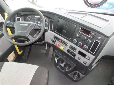 2023 Freightliner Cascadia