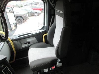 2023 Freightliner Cascadia