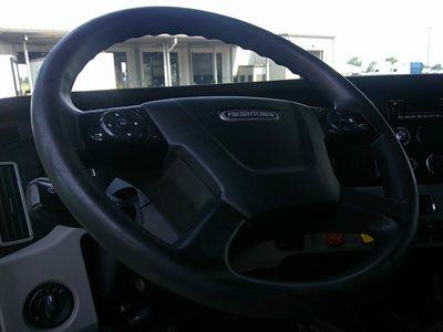 2022 Freightliner Cascadia