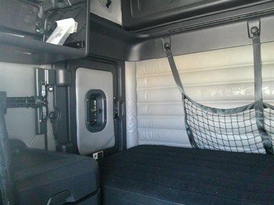 2022 Freightliner Cascadia