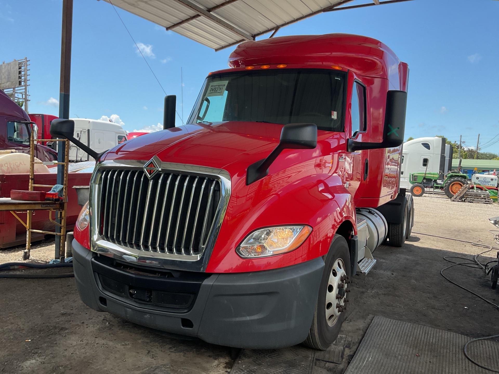 2020 International LT625