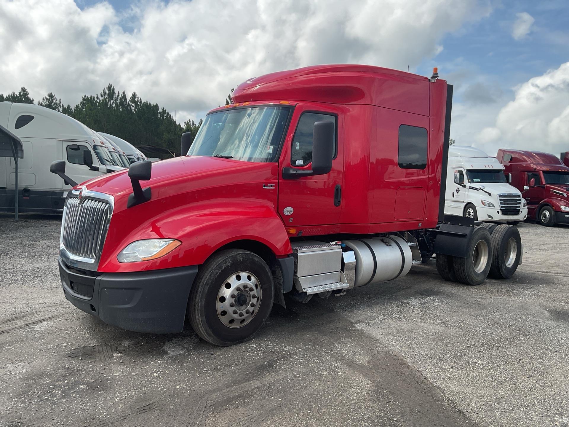2019 International LT625