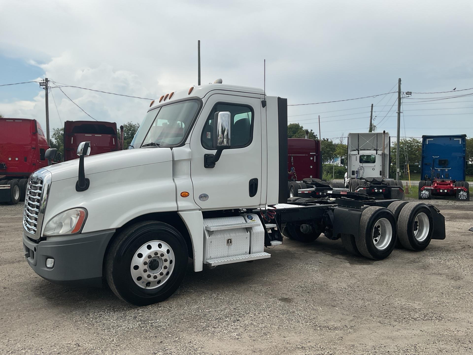 2016 Freightliner Cascadia