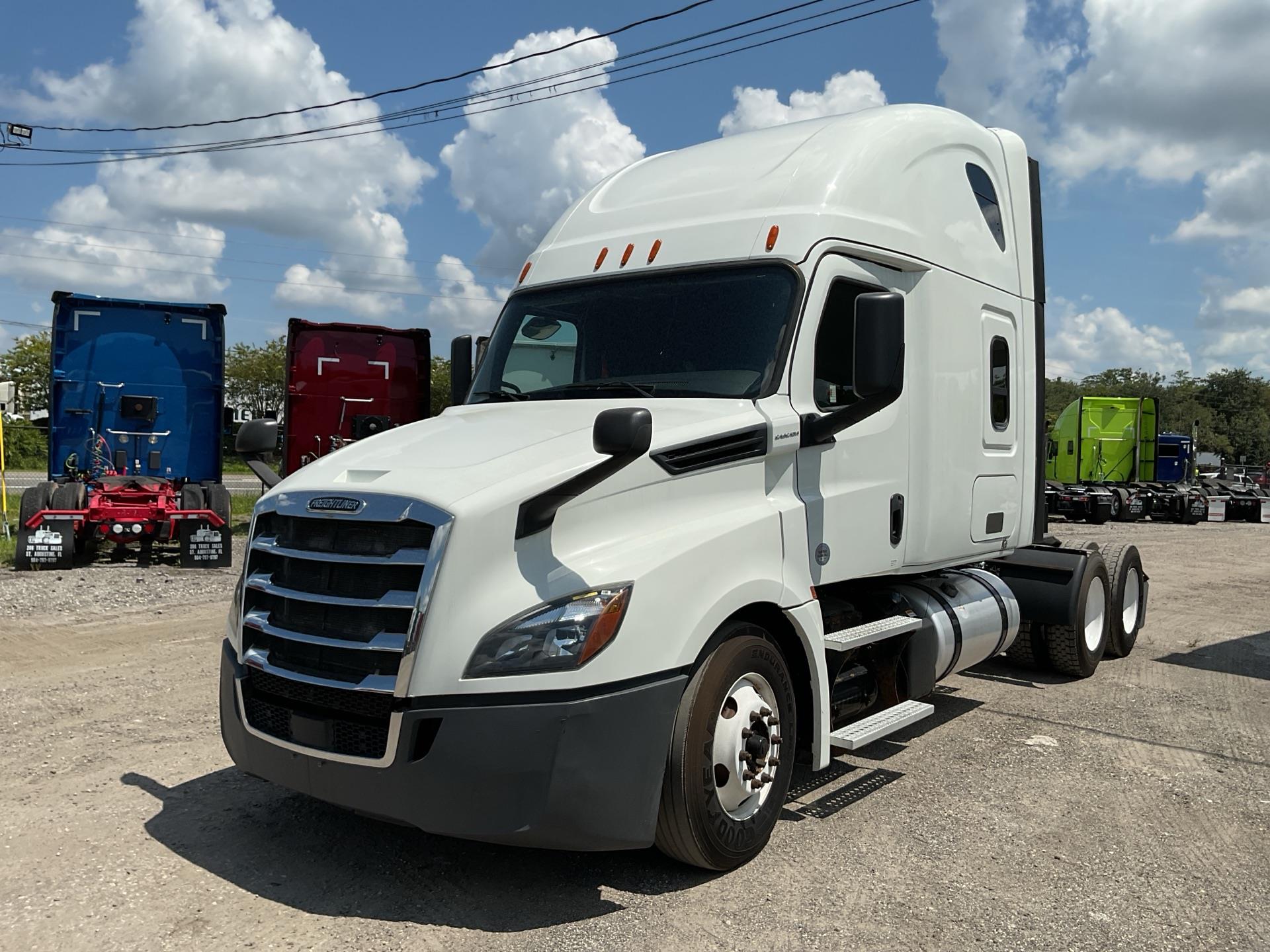 2019 Freightliner CA12564SLP - CA
