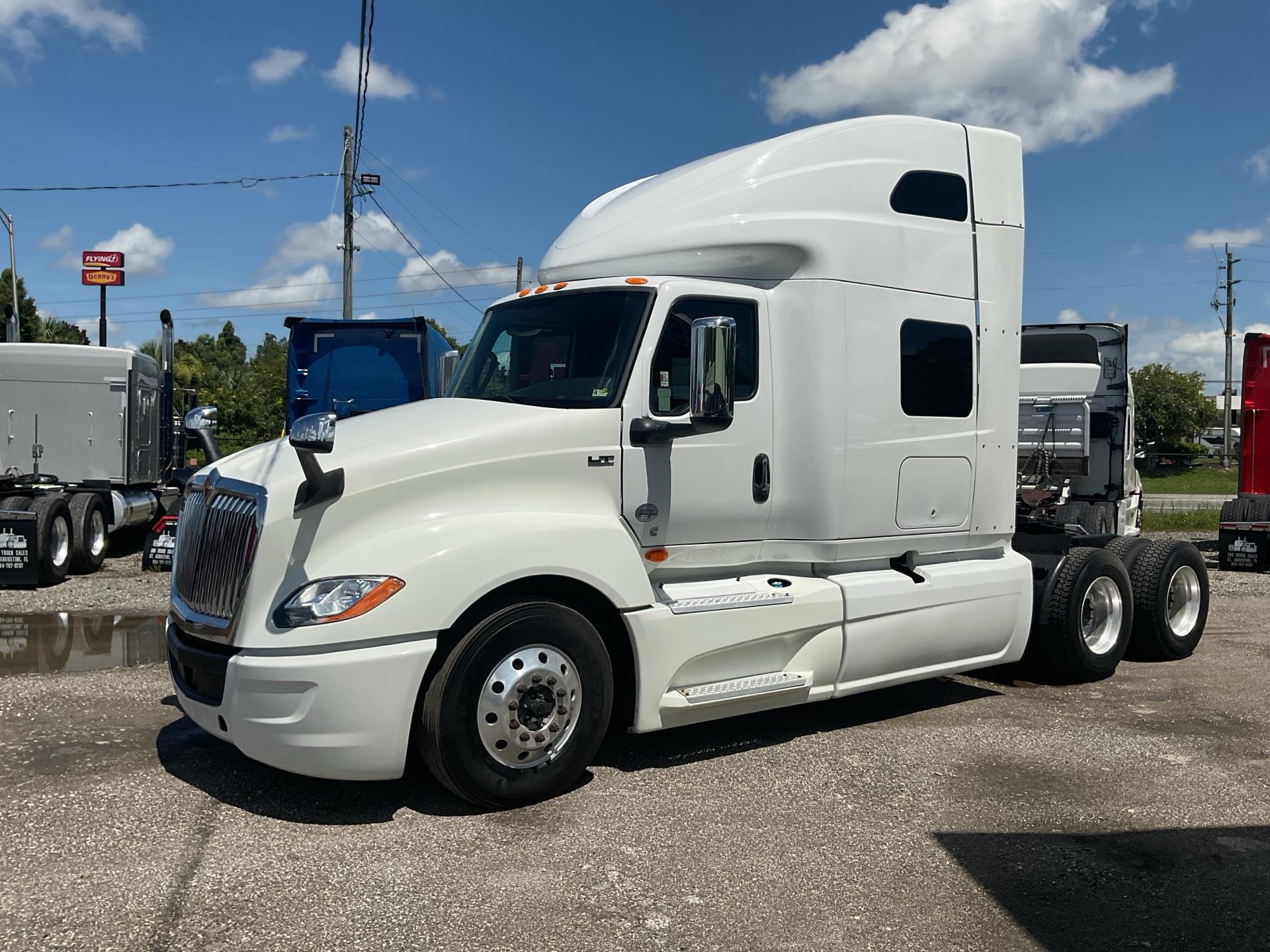 2019 International LT625