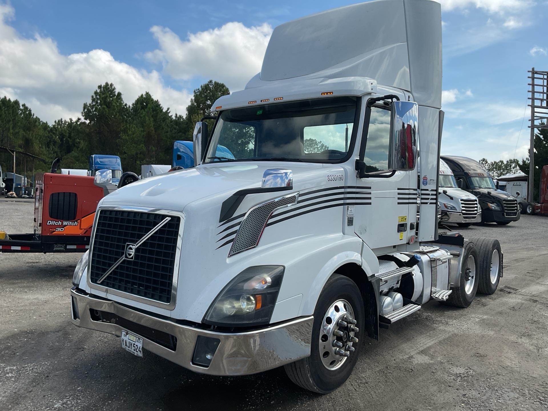 2018 VOLVO TRUCK VNL