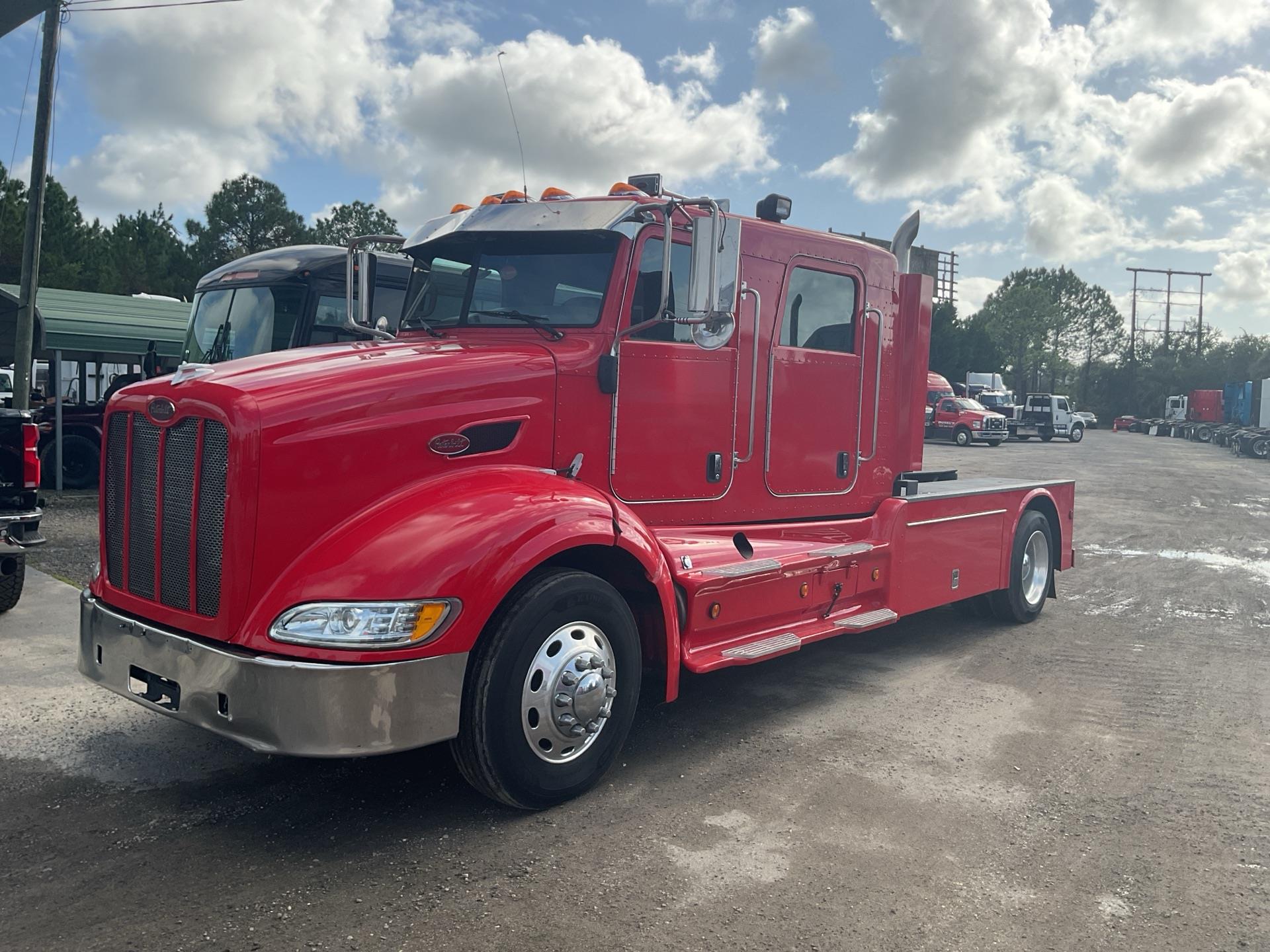 2009 Peterbilt 384