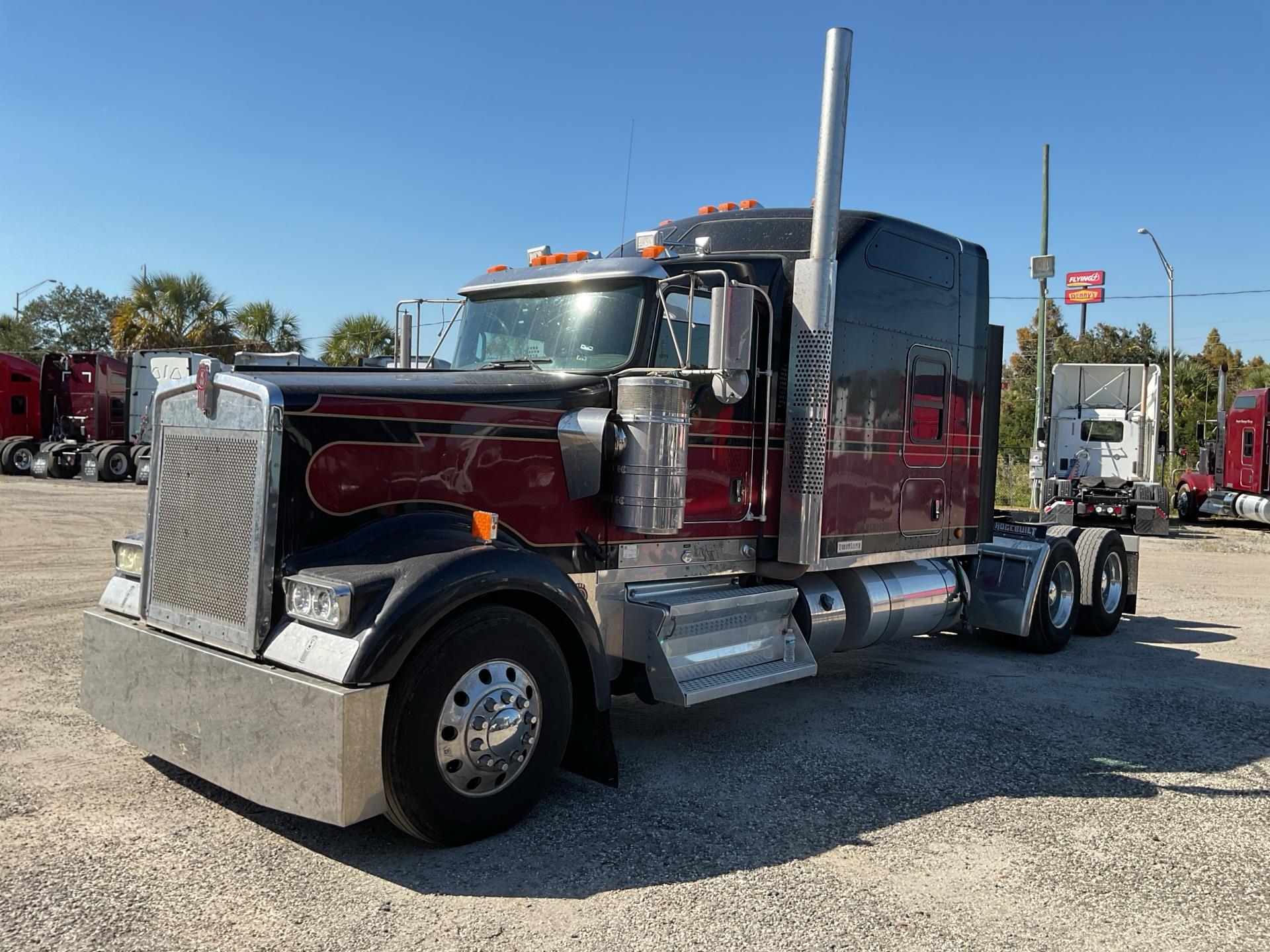 2020 Kenworth W900L