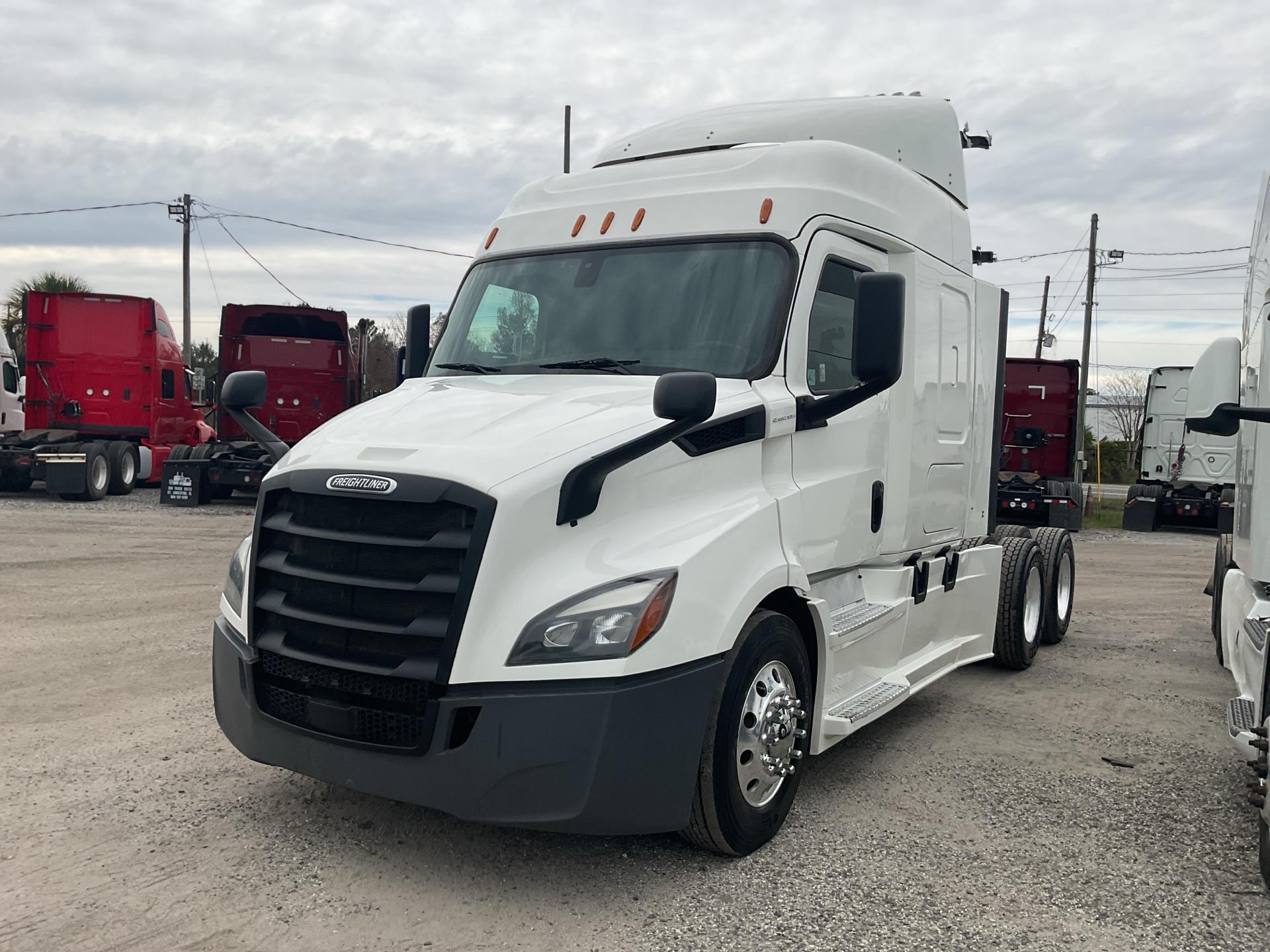 2020 Freightliner Cascadia