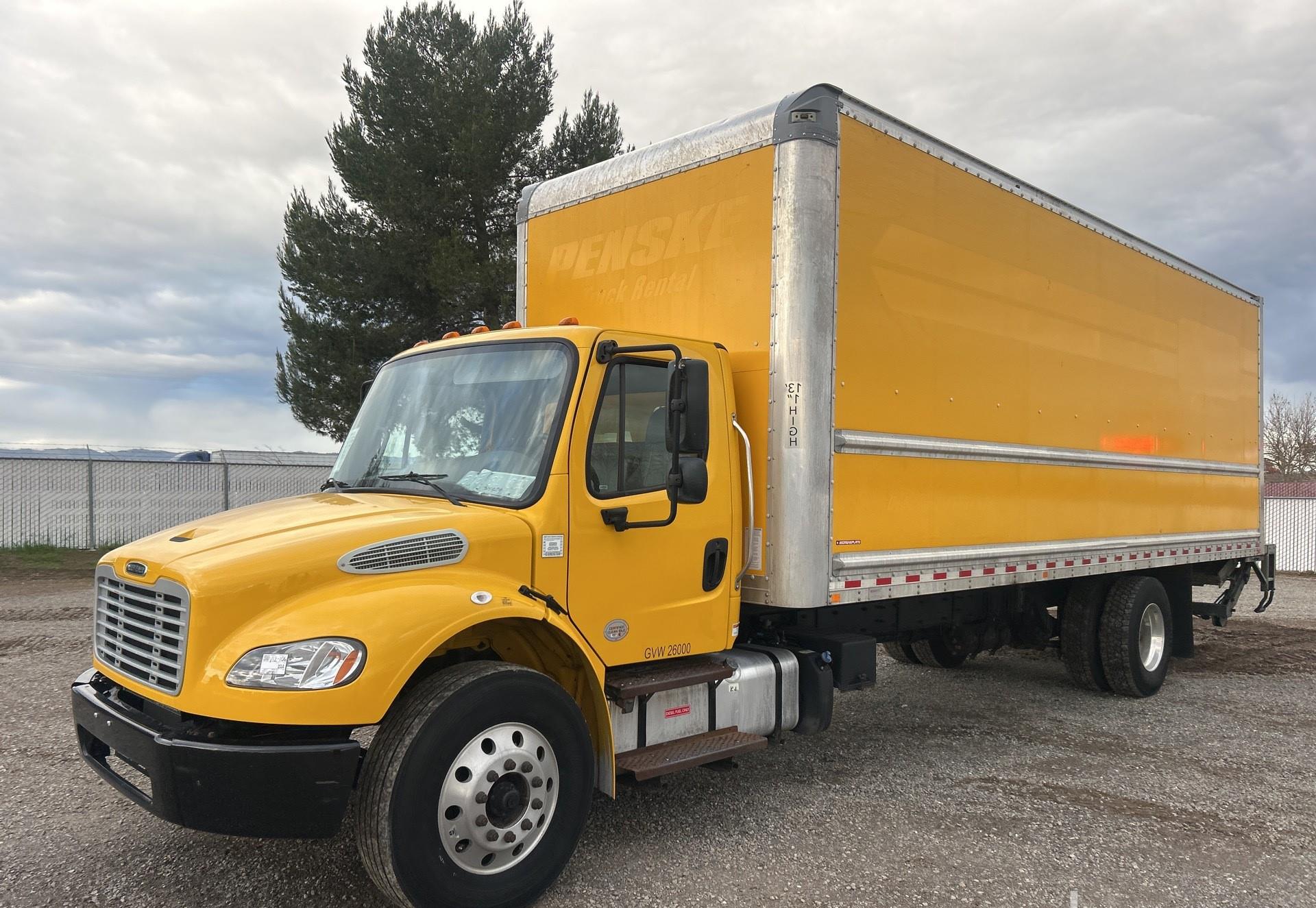 2019 Freightliner M2 106