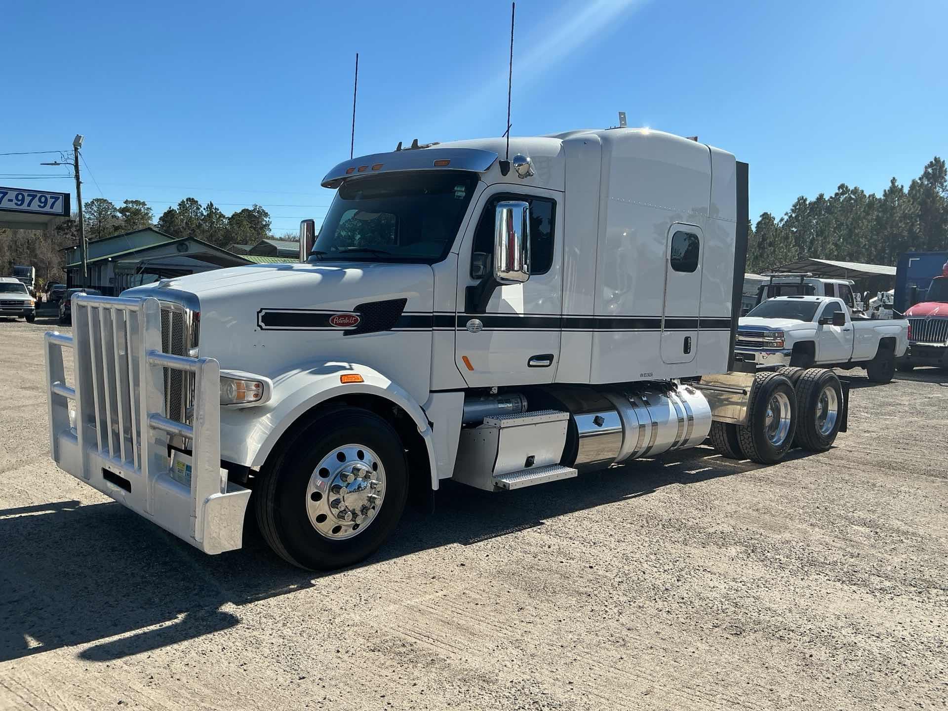 2019 Peterbilt 567