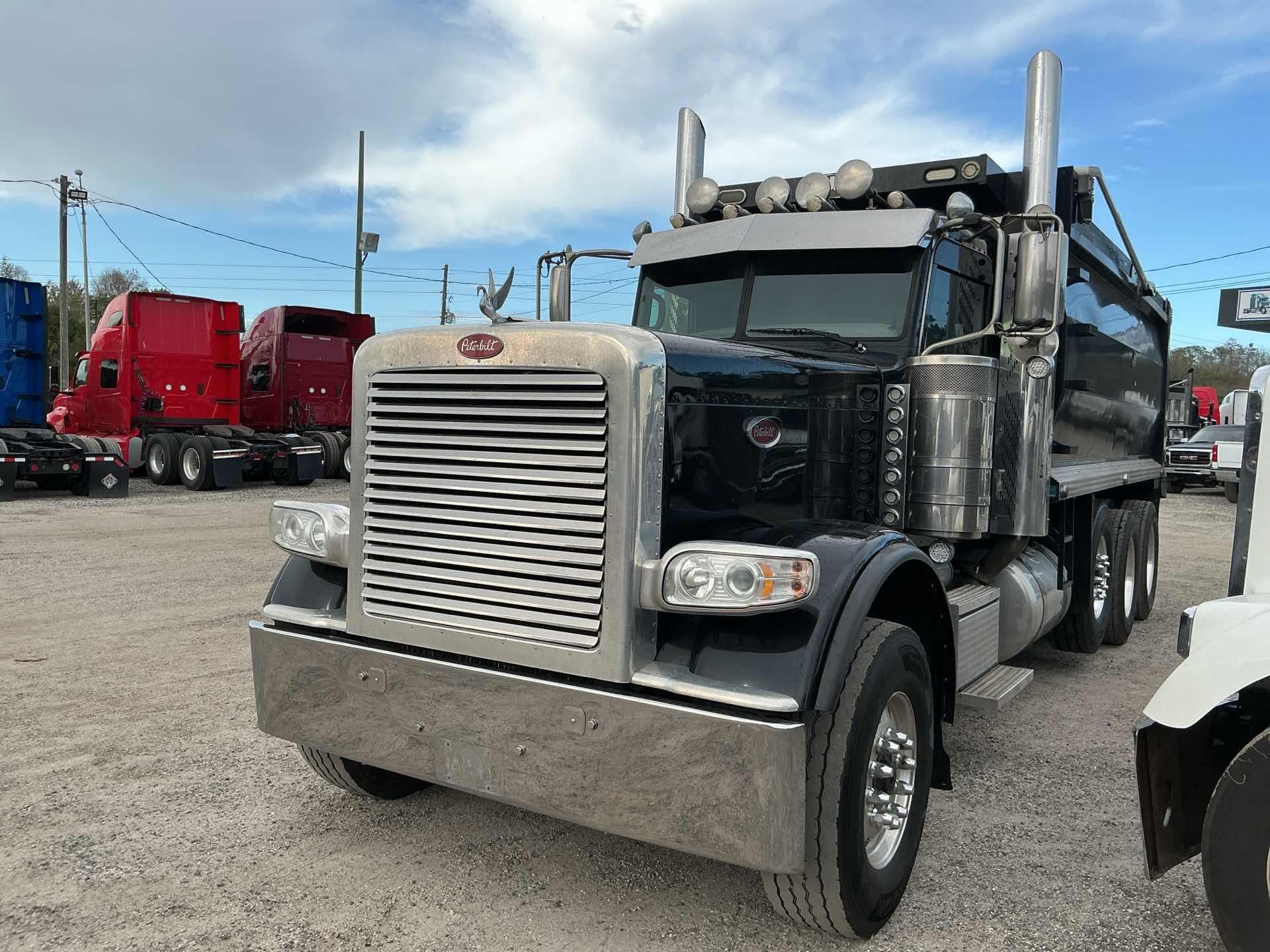 2016 Peterbilt 389