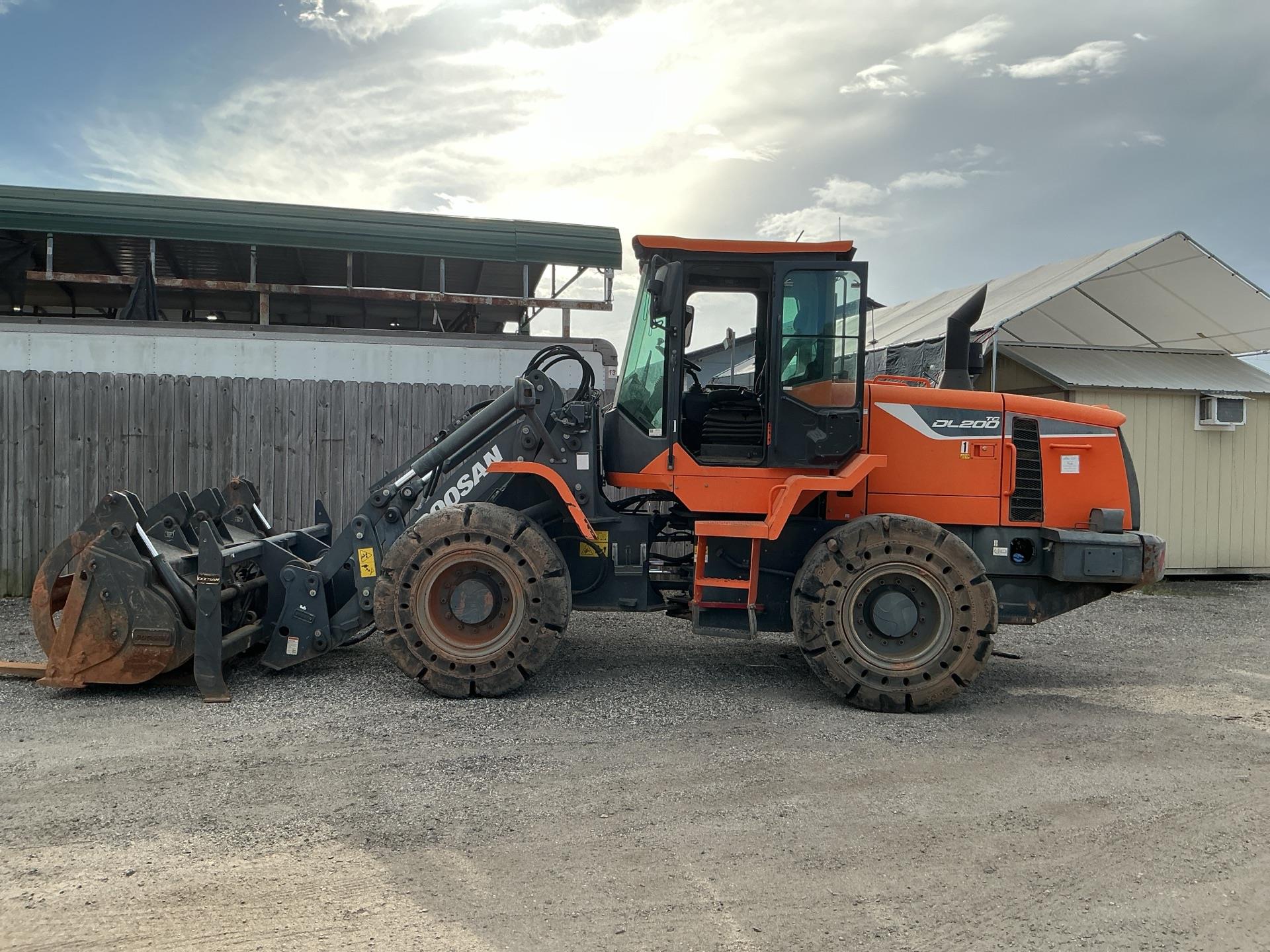 2020 Doosan DL200TC2-5-US210