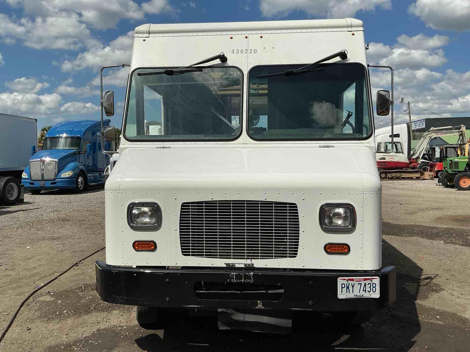 2020 Freightliner MT556