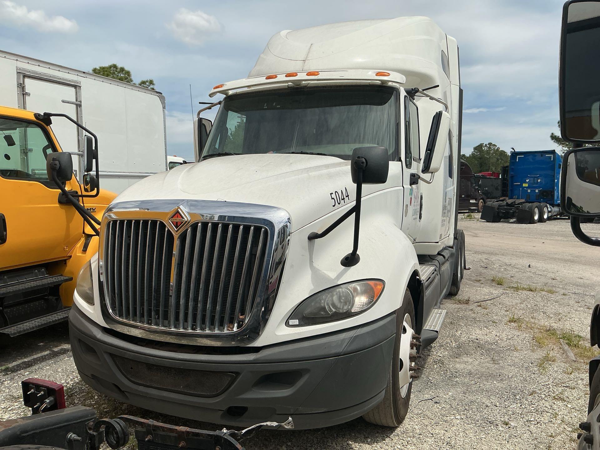 2016 International Prostar