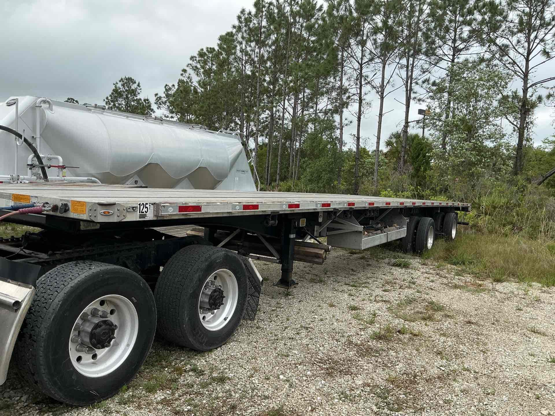 2024 Utility Flat bed