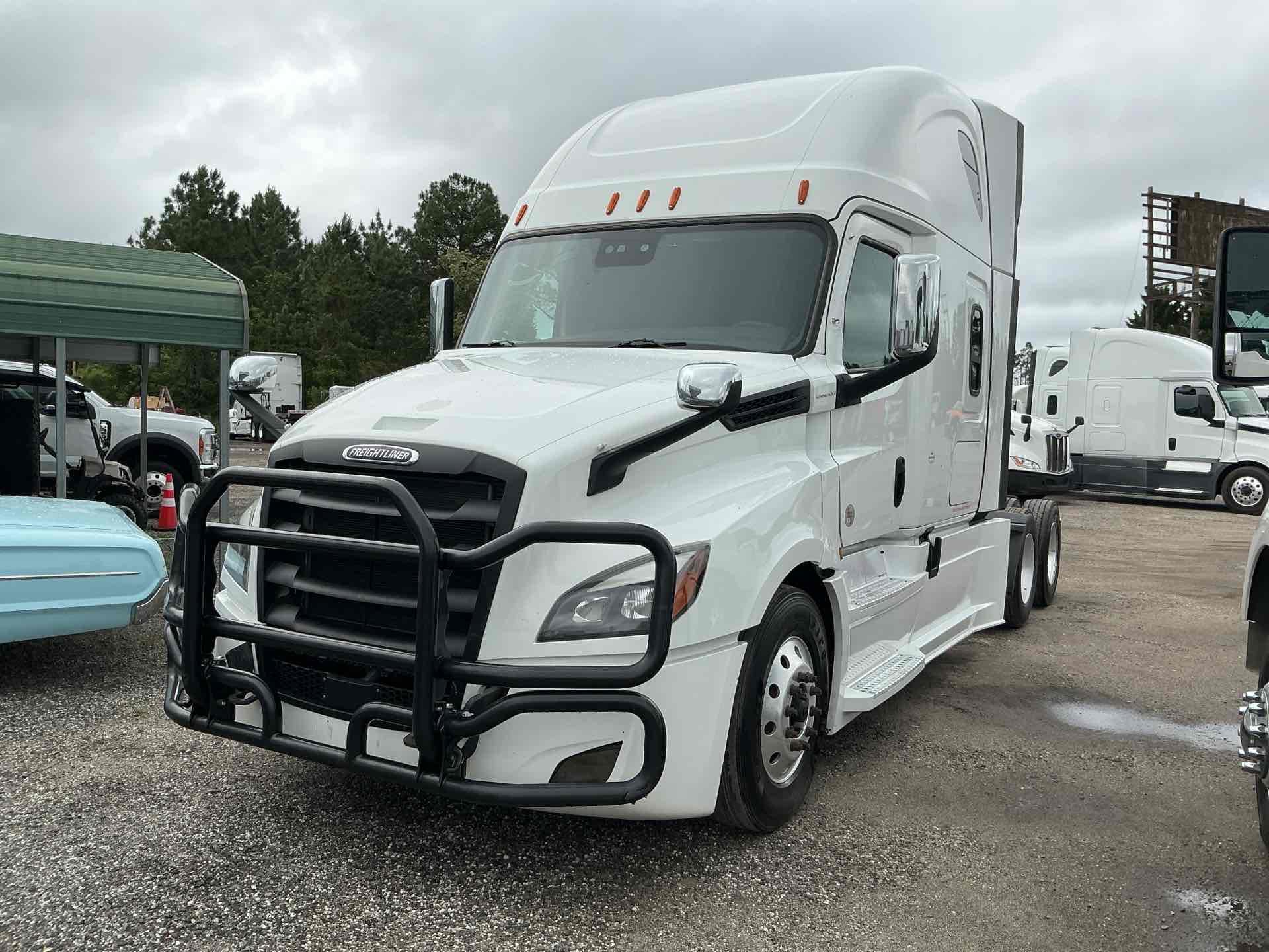 2022 Freightliner CA12564SLP - CA