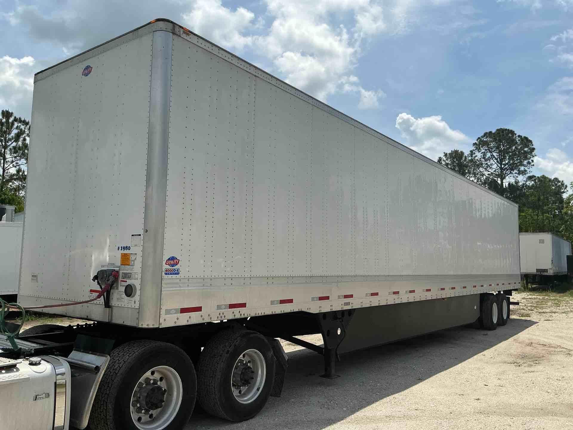 2023 Utility 4000DX