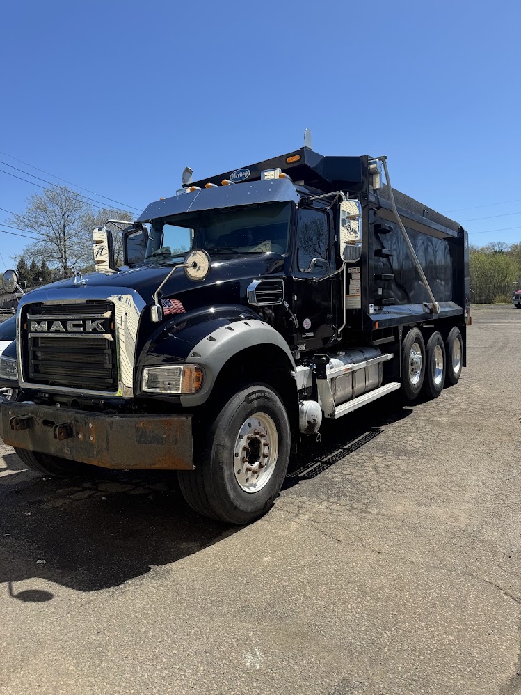 2025 Mack GR84F