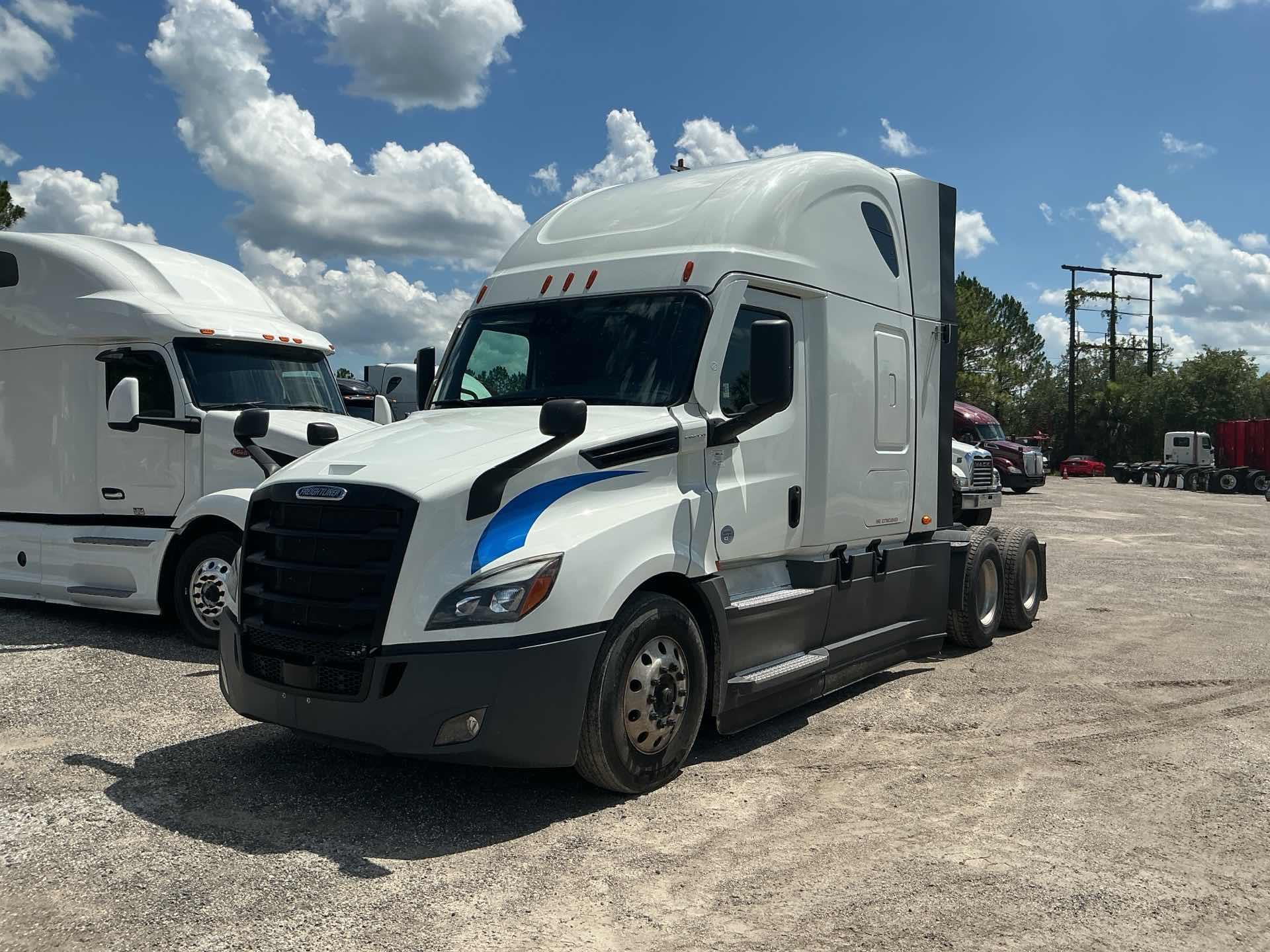 2022 Freightliner Cascadia